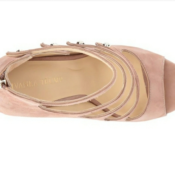 NIB Womens Sz.6M Ivanka Trump Houston Heels - Picture 5 of 9